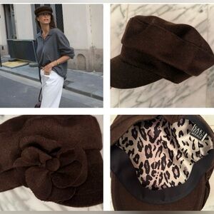 BROWN LAMBSWOOL CAP WITH LEOPARD LINING AND A CHIC FLOWER DETAILING